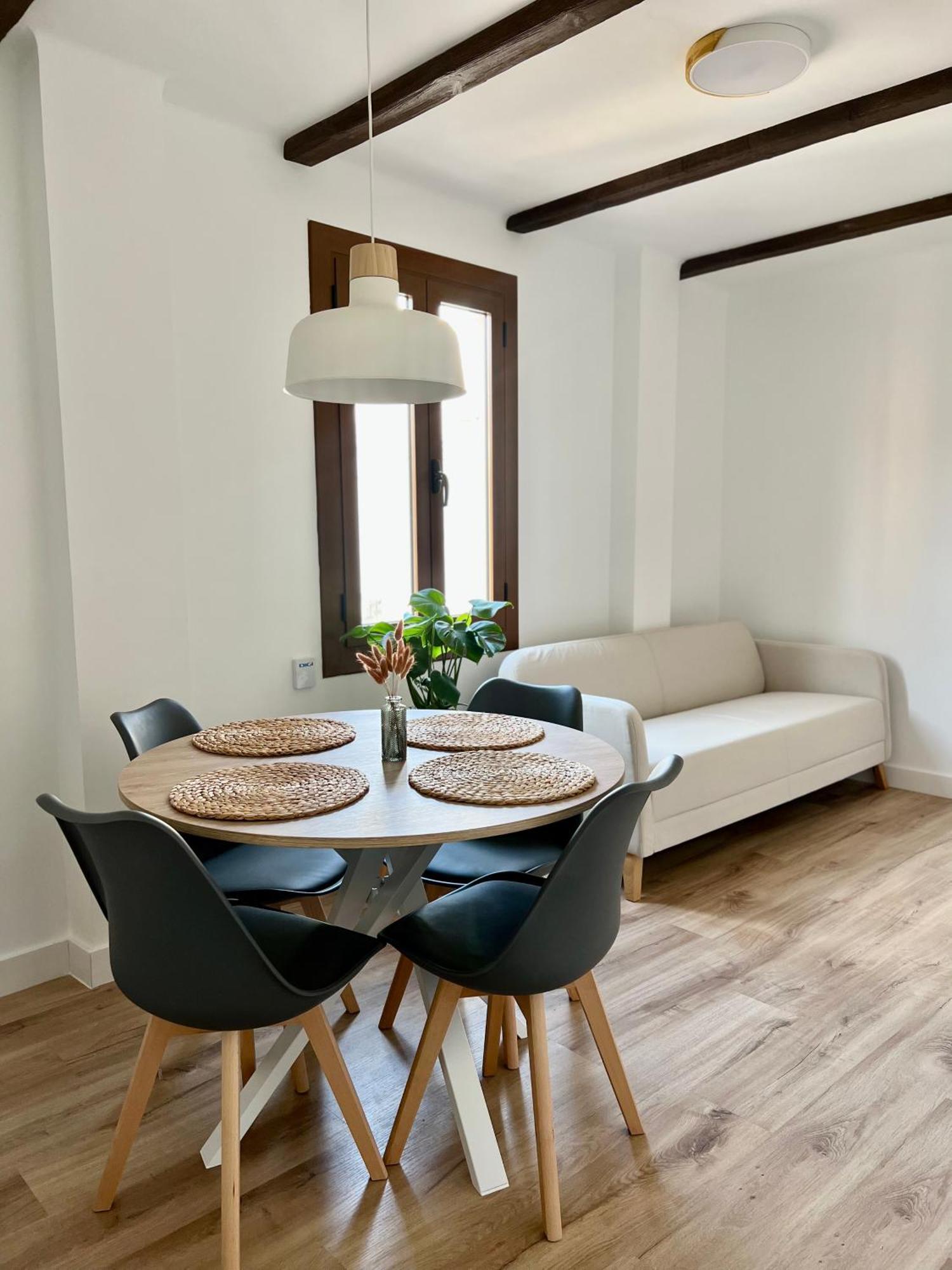Acogedor Apartamento Enfrente De La Catedral Tarragona Luaran gambar