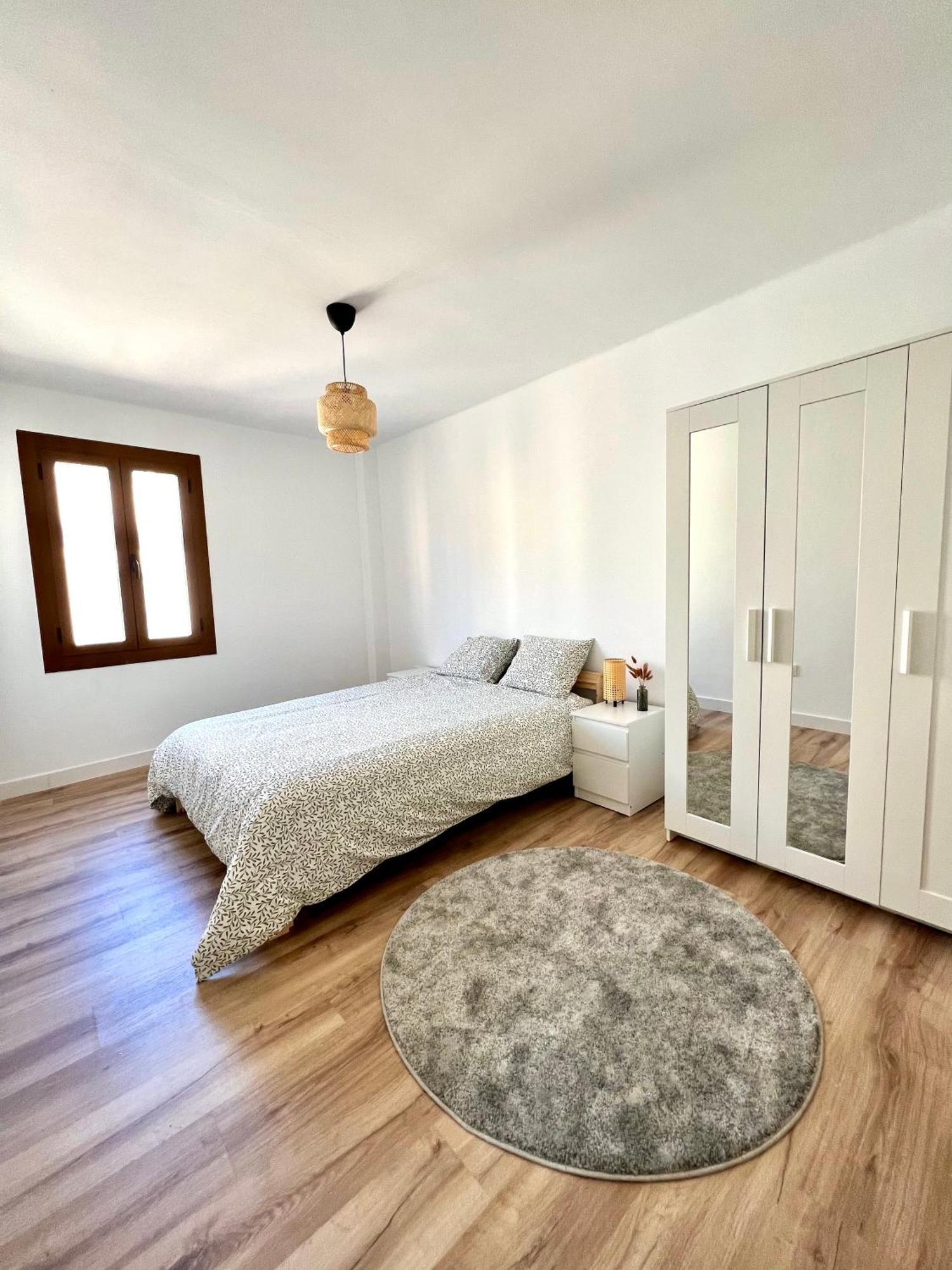 Acogedor Apartamento Enfrente De La Catedral Tarragona Luaran gambar