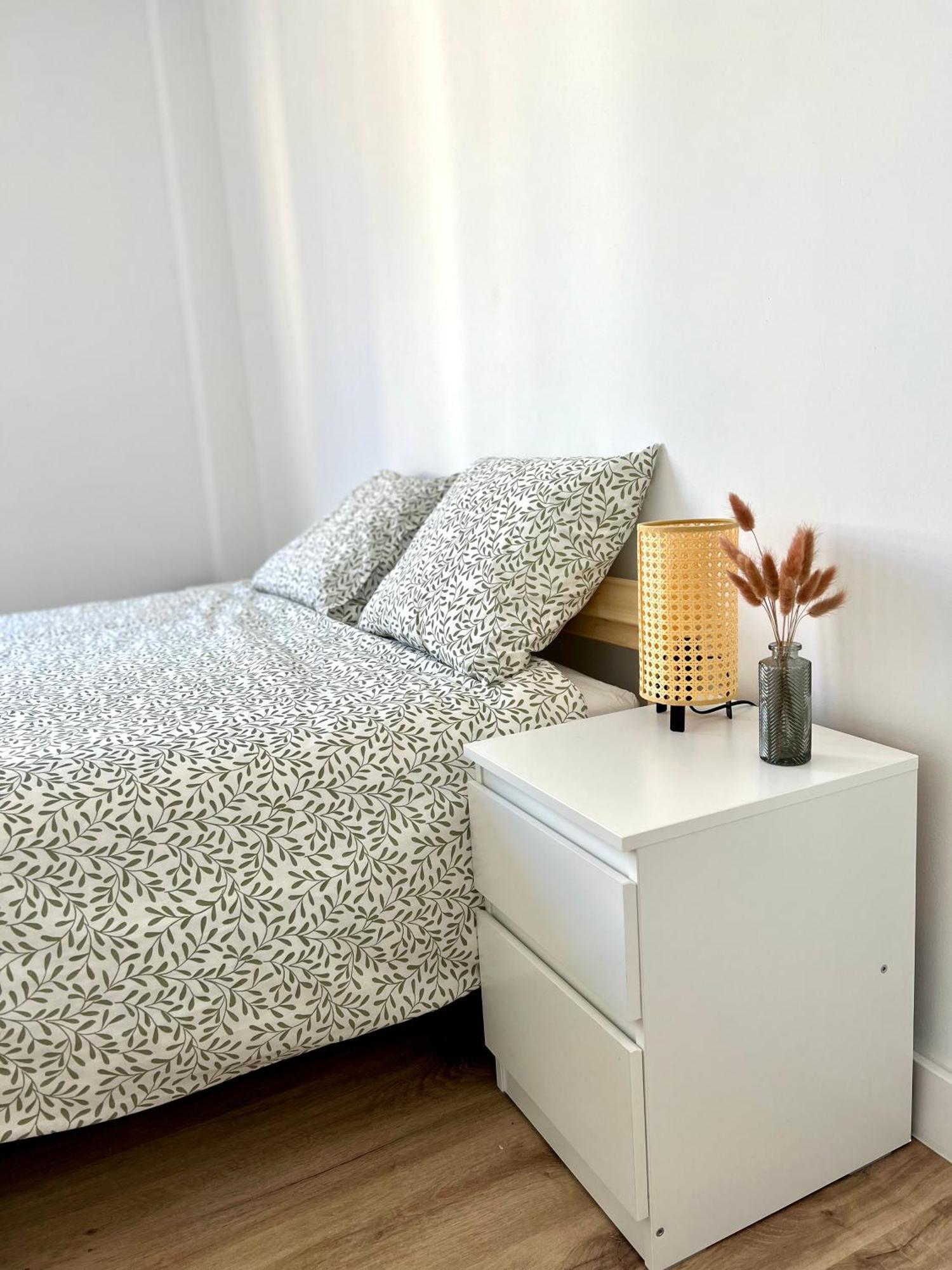 Acogedor Apartamento Enfrente De La Catedral Tarragona Luaran gambar