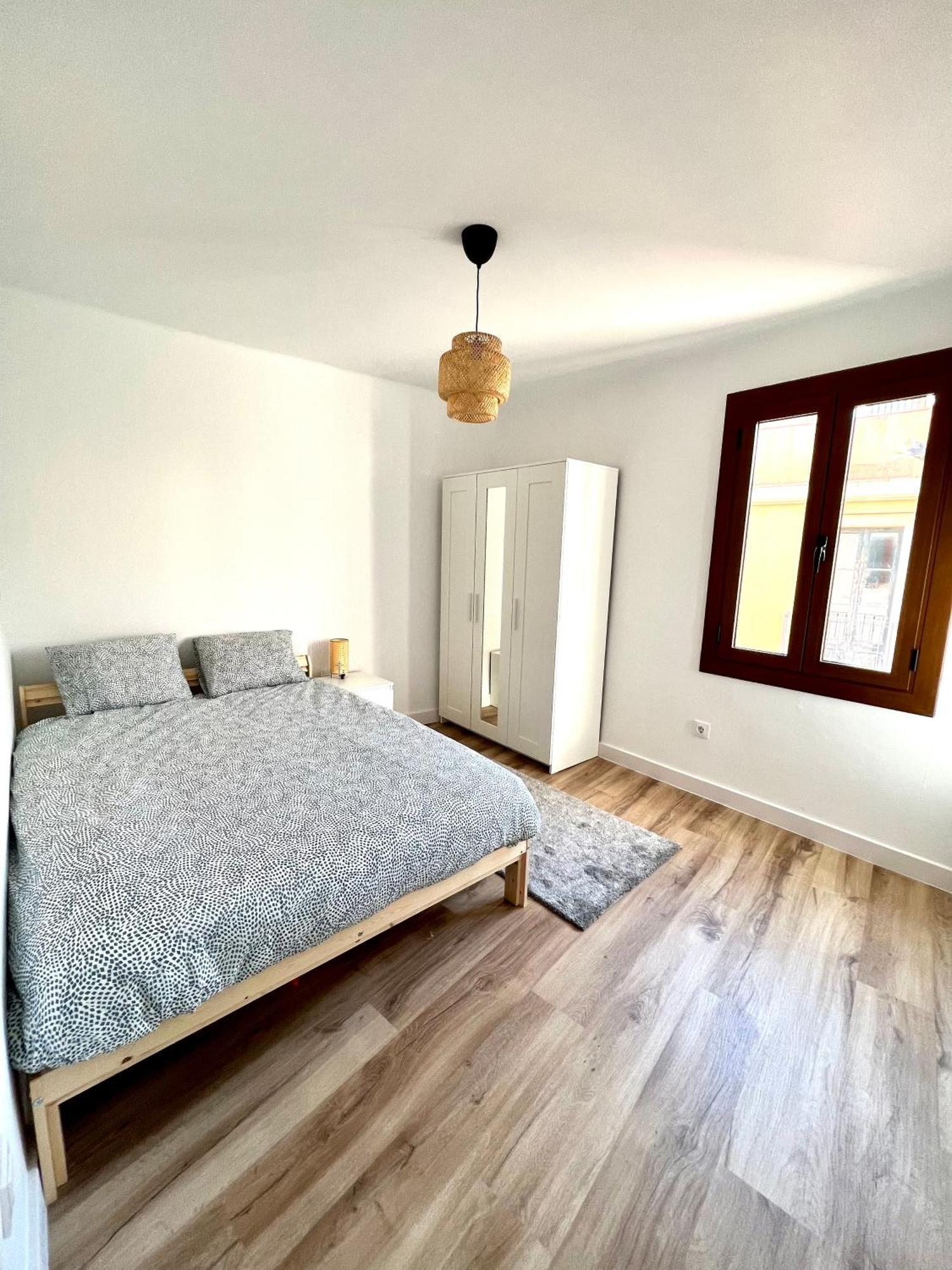 Acogedor Apartamento Enfrente De La Catedral Tarragona Luaran gambar